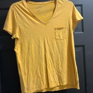 Women’s tshirt in xl mustard color